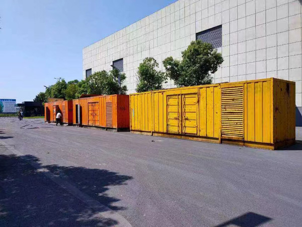 清新环境温度变化对柴油发电机组的性能有哪些具体影响？